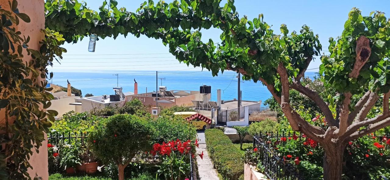 Despoina Apartments Keratókambos Dış mekan fotoğraf