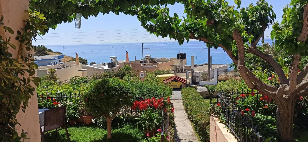 Despoina Apartments Keratókambos Dış mekan fotoğraf